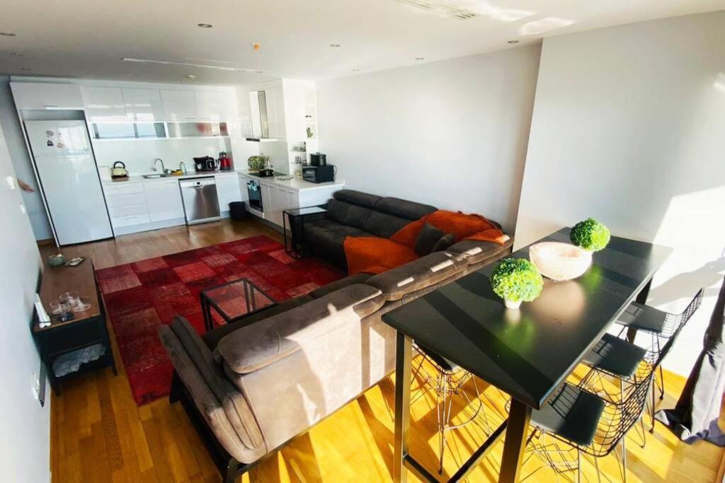 Lux 2 Room Suite Apartment With Seaview In Center Истанбул Екстериор снимка