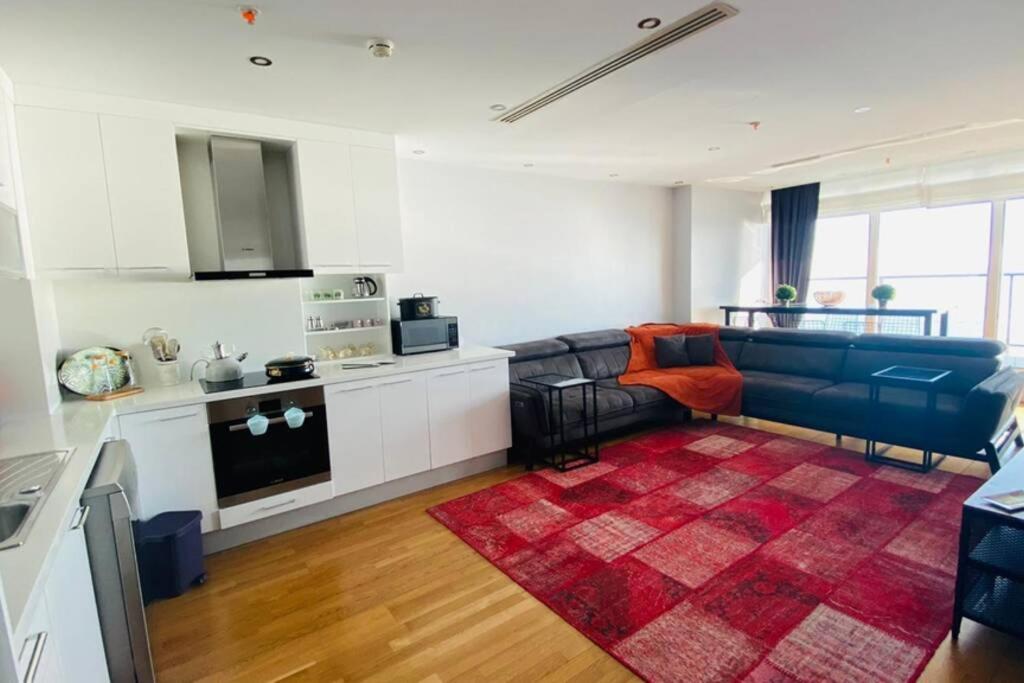 Lux 2 Room Suite Apartment With Seaview In Center Истанбул Екстериор снимка