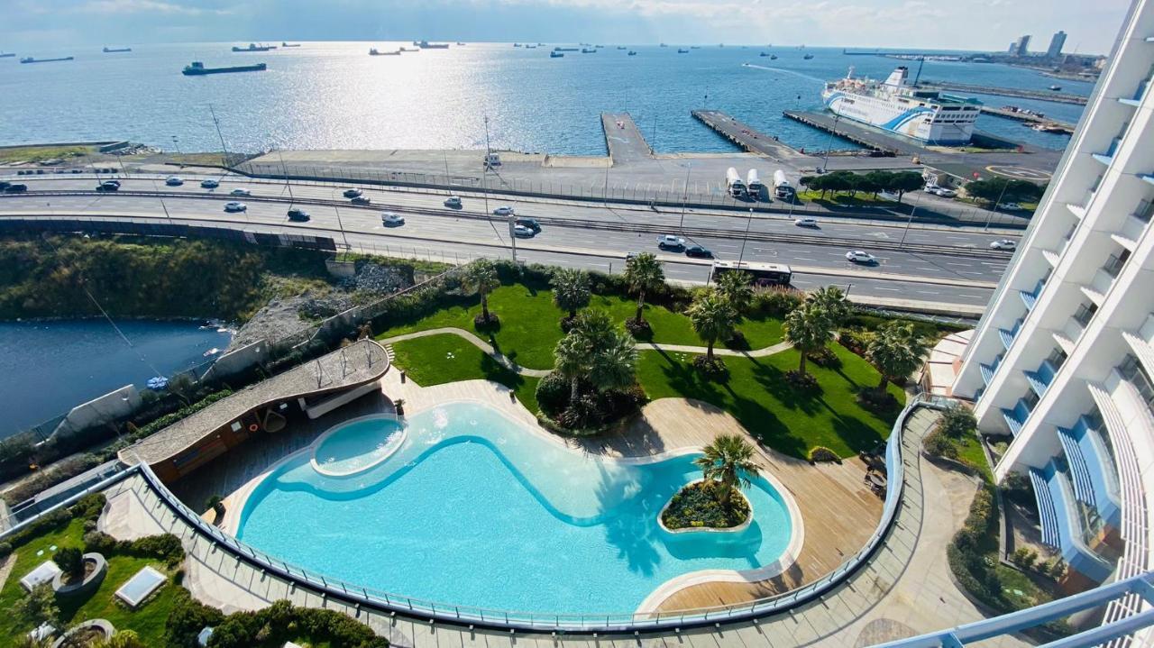 Lux 2 Room Suite Apartment With Seaview In Center Истанбул Екстериор снимка